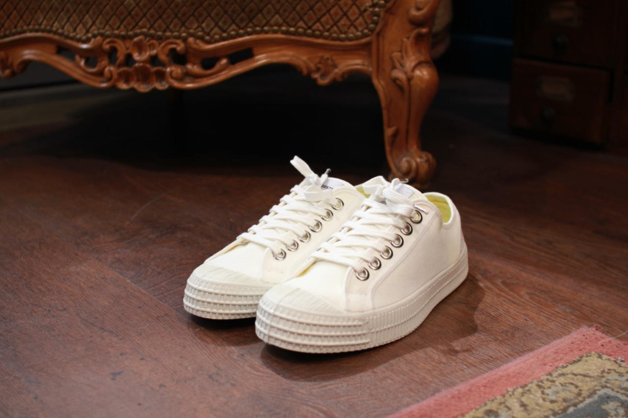 STAR MASTER – White